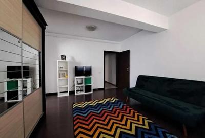 Apartament cu 2 camere decomandat, mobilat în Central