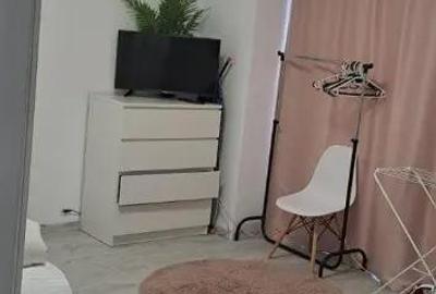 Garsonieră decomandată în Central - 1