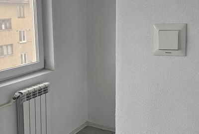 Garsonieră decomandată în Central - 2