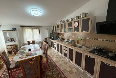 Casă individuală cu 7 camere cu Teren 943 Mp în Central - 6