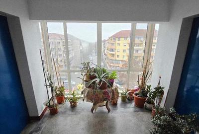 Ap 1 cam de vanzare str Cazaban, cart. Iosia - 12