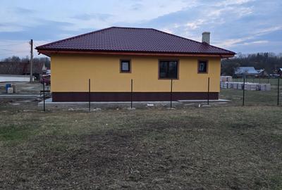 Casă cu 3 camere în Topolița - 4