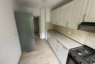Apartament cu 3 camere semidecomandat, mobilat în Brâncoveanu