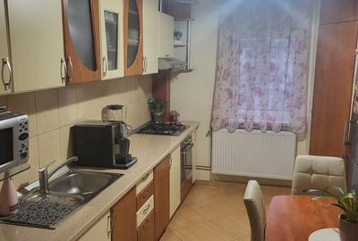 Apartament cu 3 camere decomandat în Central - 3