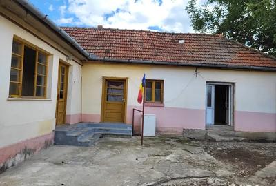 Casă cu 4 camere în Rontău - 2