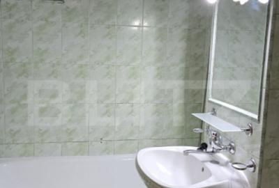Apartament cu 3 camere, 65 mp, zona Micro 17 - 10