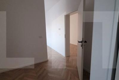 Casă cu 5 camere cu Teren 300 Mp în Merghindeal - 3