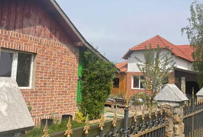 Casă cu 4 camere în Leș - 5