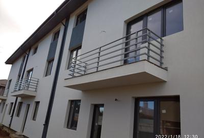 Casă cu 4 camere în Chiajna
