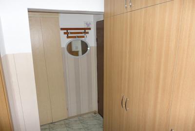 Inchiriez garsoniera in Lacul tei, str. Zambilelor, mobilata - 2