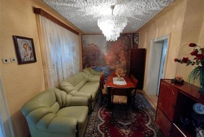 Casă individuală cu 7 camere cu Canalizare în Vest - 7