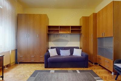 Garsonieră decomandată, mobilată în Brașovul Vechi - 2