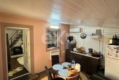 Casă cu 2 camere cu Canalizare în Trivale