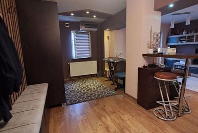Apartament cu 4 camere în Central - 1