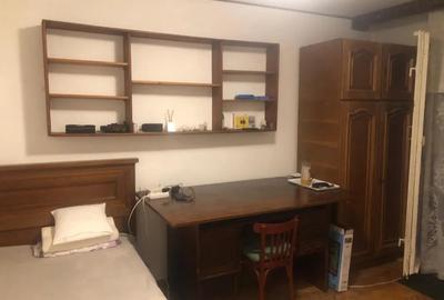 Apartament cu 1 camera, etajul 1/10, zona Podu Ros - 3