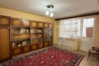 Apartament cu 3 camere decomandat în Central - 1