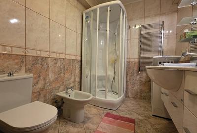 Apartament cu 3 camere semidecomandat, mobilat în Central - 12