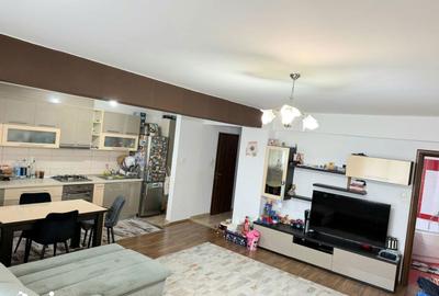 Apartament cu 3 camere în Nufărul - 10