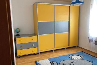 Apartament cu 3 camere semidecomandat în Central - 6