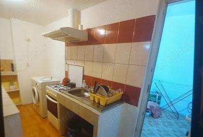 Garsoniera la curte zona Topora?i - 3