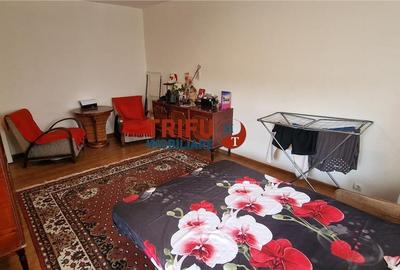 Apartament 2 camere de vanzare zona Mercur - 2