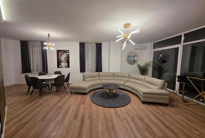 Penthouse cu 4 camere, mobilat în Circumvalațiunii - 1