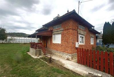 Casa cu teren, aproape de centrul balneo-termal Vata Bai - 15