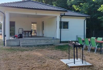 Casă cu 4 camere cu Teren 1400 Mp în Budești - 2