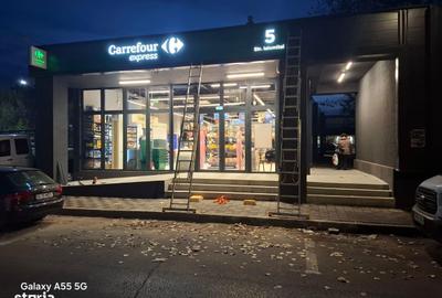 Spațiu comercial, de 326 mp, în Central - 3