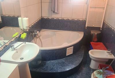 Apartament cu 3 camere în 1 Decembrie - 5