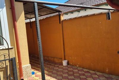 Casă cu 4 camere cu Canalizare în Dacia - 5