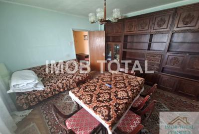 Apartament cu 3 camere semidecomandat în Găvana 2 - 1