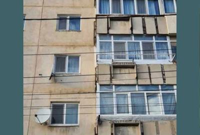 Apartament cu 3 camere decomandat în Exterior Vest - 5