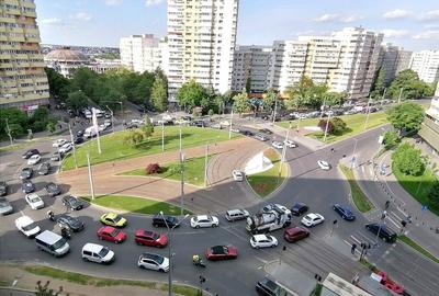Apartament cu 4 camere decomandat în Pantelimon
