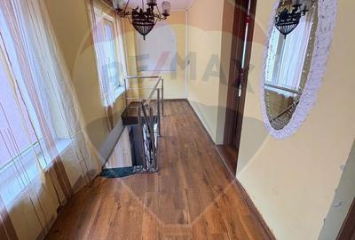 Casă cu 4 camere cu Teren 292 Mp în Central - 4