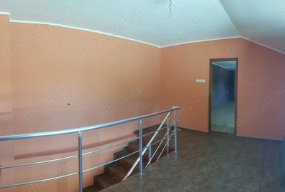 Casă cu 6 camere cu Teren 380 Mp în Gării - 9