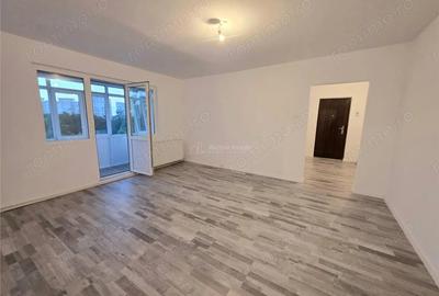 Apartament cu 2 camere semidecomandat în Micro 3 - 10