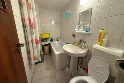 Apartament cu 3 camere decomandat, mobilat în 13 Septembrie - 7