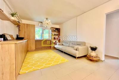 Apartament cu destinatia Spatiu comercial, zona Ana Ipatescu - Bistrita Lac, str - 1