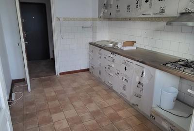 Apartament cu 2 camere semidecomandat în Micro 20 - 3