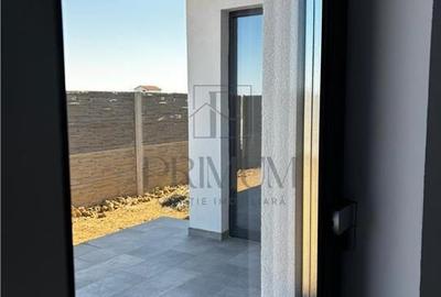 Duplex deosebit - parter - finisaje superbe - zona buna ! - 7