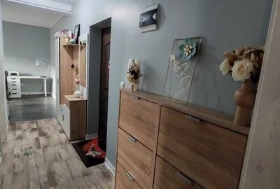 360 Grade Imobiliare oferă spre vânzare un apartament decomandat cu 2 camere - 2