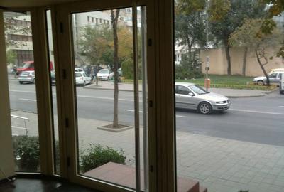 Spațiu comercial, de 75 mp, în Central - 5