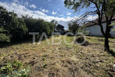 Casa cu potential de investitie in centrul satului 1540 mp teren - 13