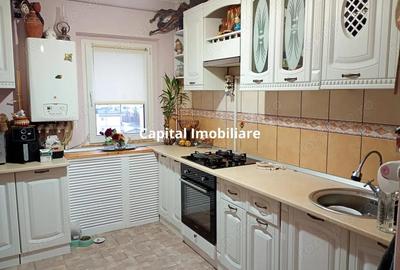 Apartament cu 4 camere decomandat în Micro 20 - 9