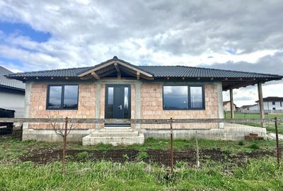 Casă individuală cu 3 camere cu Teren 300 Mp în Micești - 2