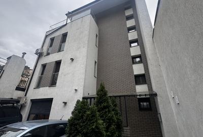 Inchiriere apartament de 3 camere Domenii-1 Mai - 11
