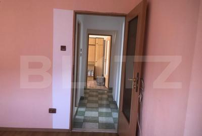 De vanzare apartament 3 camere , 63mp , zona M16 - 9