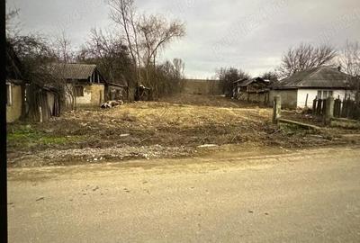 Teren de 2000 mp, în Drăgușani - 2