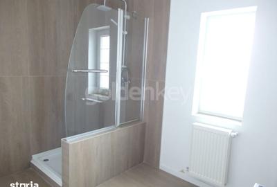 Casă cu 8 camere cu Teren 200 Mp în Central - 13